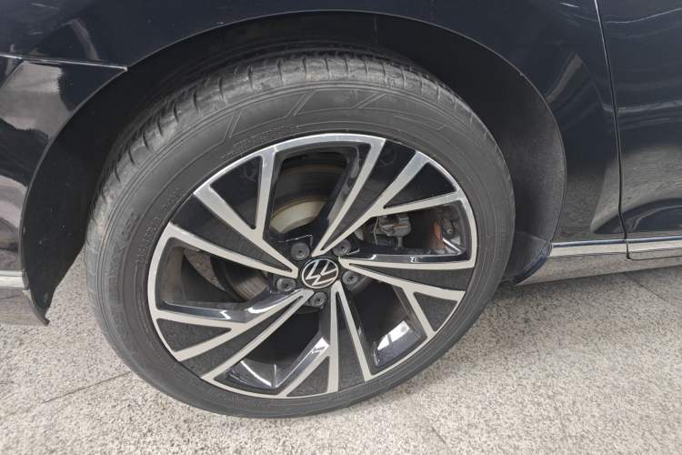 Used Volkswagen Magotan 2020 330TSI DSG Luxury Edition Exterior 5