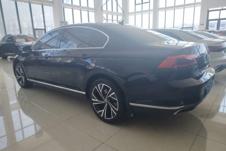Used Volkswagen Magotan 2020 330TSI DSG Luxury Edition Exterior 5