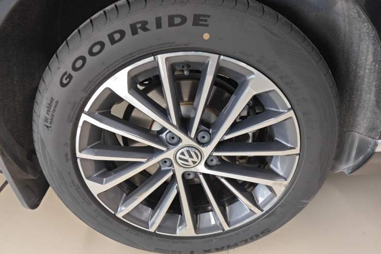 Used Volkswagen Magotan 2020 330TSI DSG Luxury Edition Exterior 5