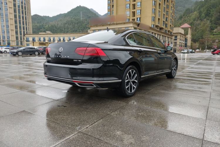 Used Volkswagen Magotan 2020 330TSI DSG Leading Model Exterior 5