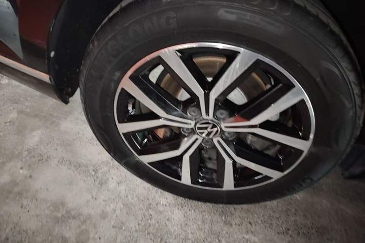 Used Volkswagen Magotan 2020 330TSI DSG Leading Model Exterior 5