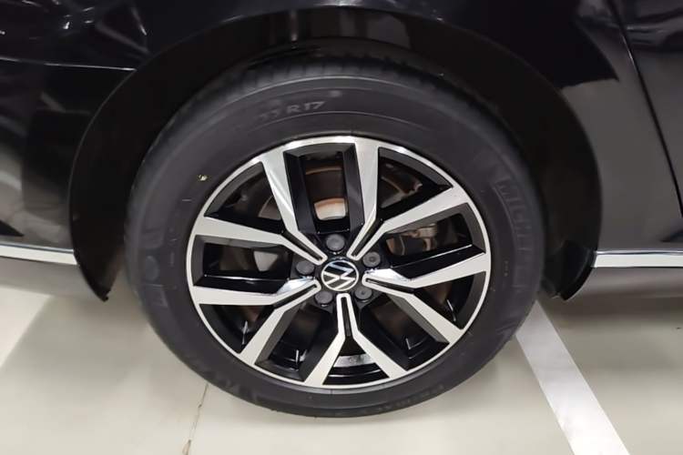 Used Volkswagen Magotan 2020 280TSI DSG Comfort Edition Exterior 5