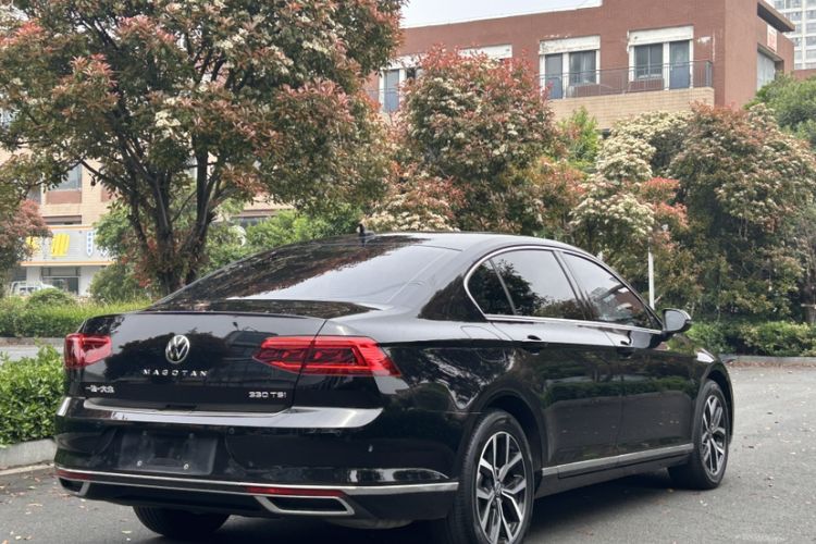 Used Volkswagen Magotan 2020 330TSI DSG Leading Model Exterior 5