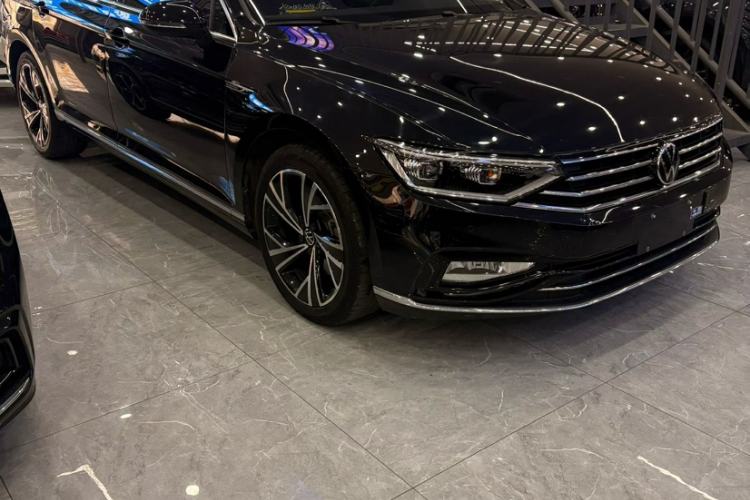 Used Volkswagen Magotan 2020 330TSI DSG Luxury Edition Exterior 5
