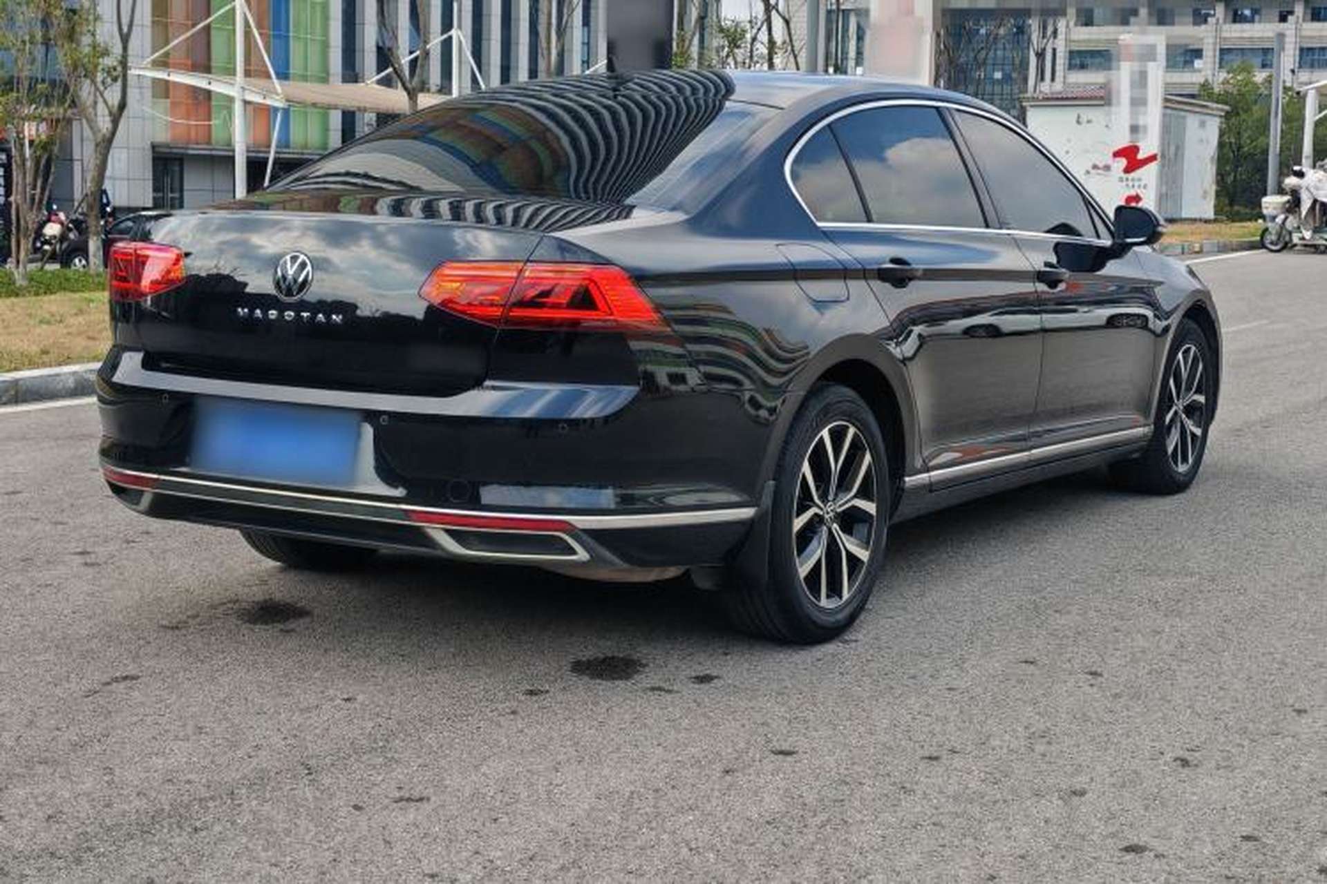 Used Volkswagen Magotan 2020 330TSI DSG Leading Model Exterior 5