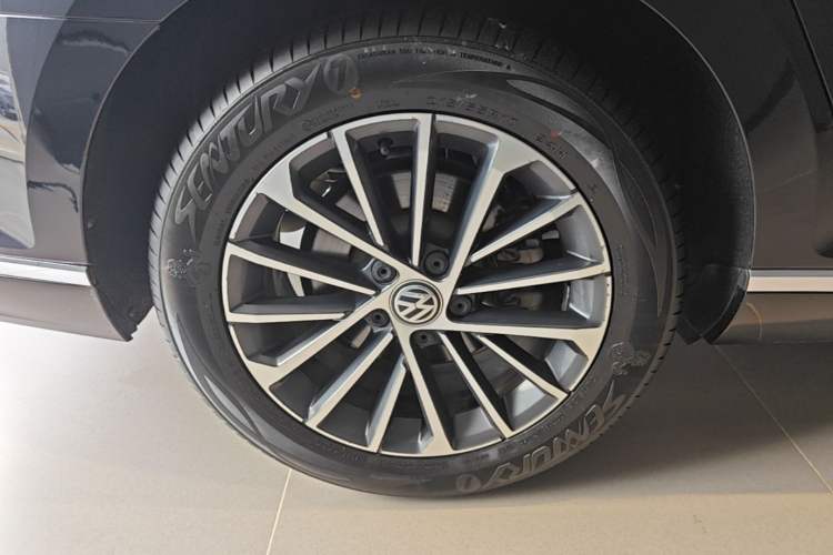 Used Volkswagen Magotan 2020 330TSI DSG Luxury Edition Exterior 5