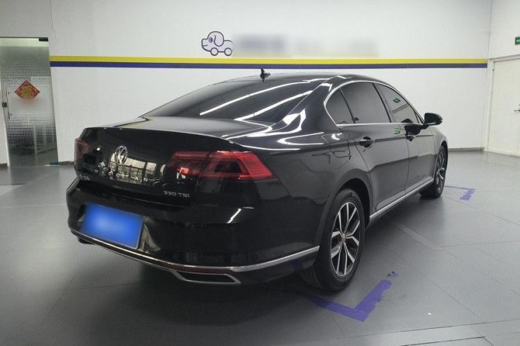 Used Volkswagen Magotan 2020 330TSI DSG Leading Model Exterior 5