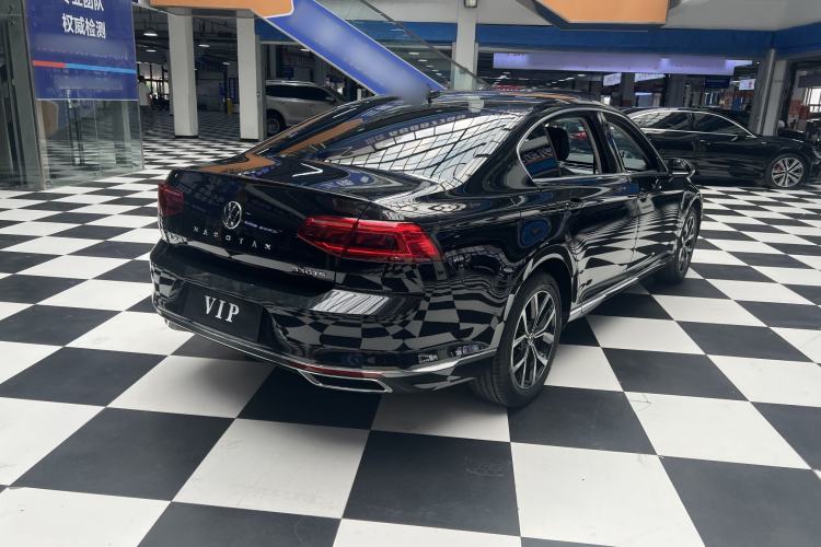 Used Volkswagen Magotan 2020 330TSI DSG Leading Model Exterior 5