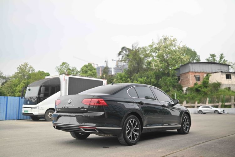 Used Volkswagen Magotan 2020 330TSI DSG Leading Model Exterior 5