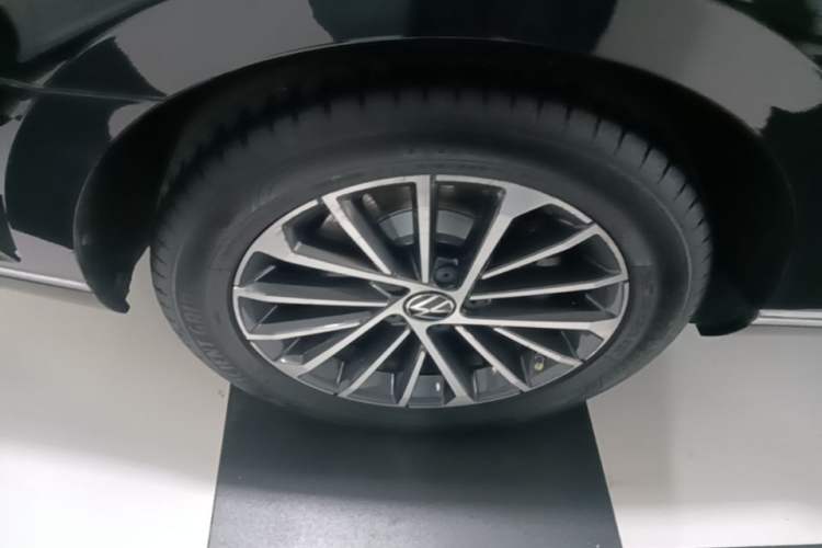 Used Volkswagen Magotan 2020 330TSI DSG Luxury Edition Exterior 5