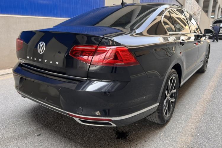 Used Volkswagen Magotan 2020 330TSI DSG Leading Model Exterior 6