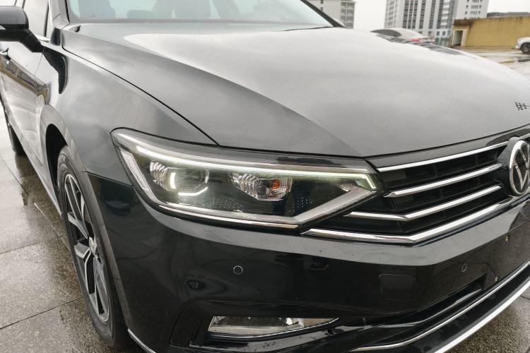 Used Volkswagen Magotan 2020 330TSI DSG Leading Model Exterior 6