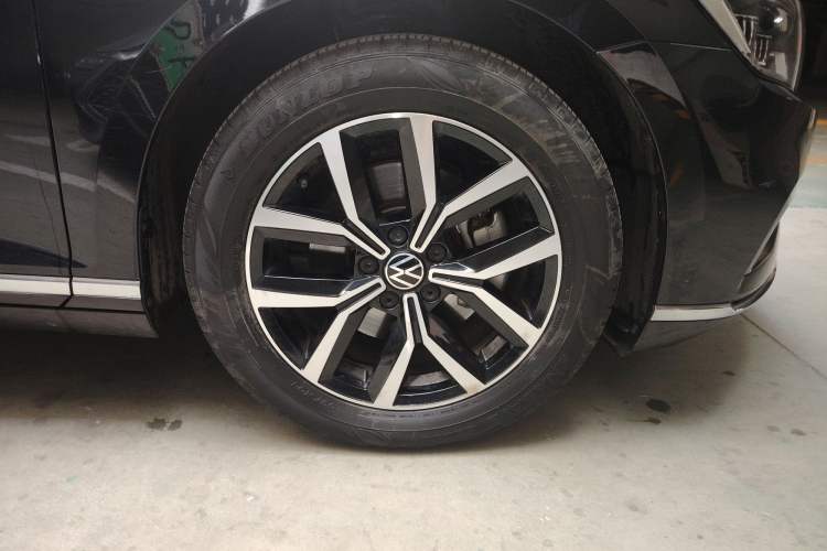 Used Volkswagen Magotan 2020 330TSI DSG Leading Model Exterior 7