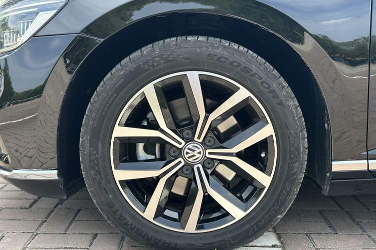 Used Volkswagen Magotan 2020 330TSI DSG Leading Model Exterior 7