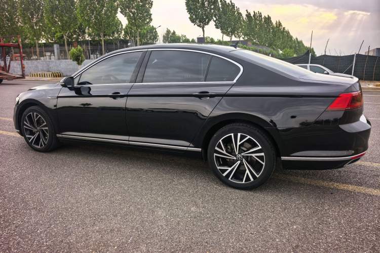 Used Volkswagen Magotan 2020 330TSI DSG Luxury Edition Exterior 7