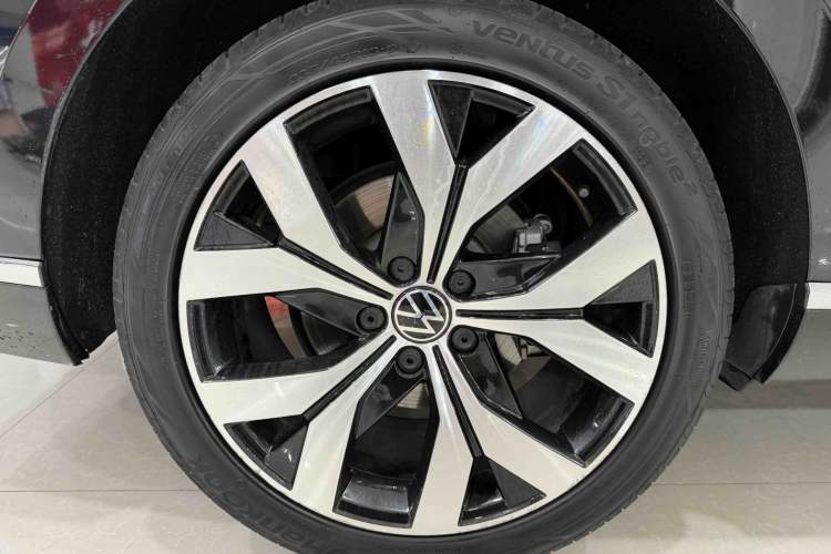 Used Volkswagen Magotan 2020 330TSI DSG Luxury Edition Exterior 8