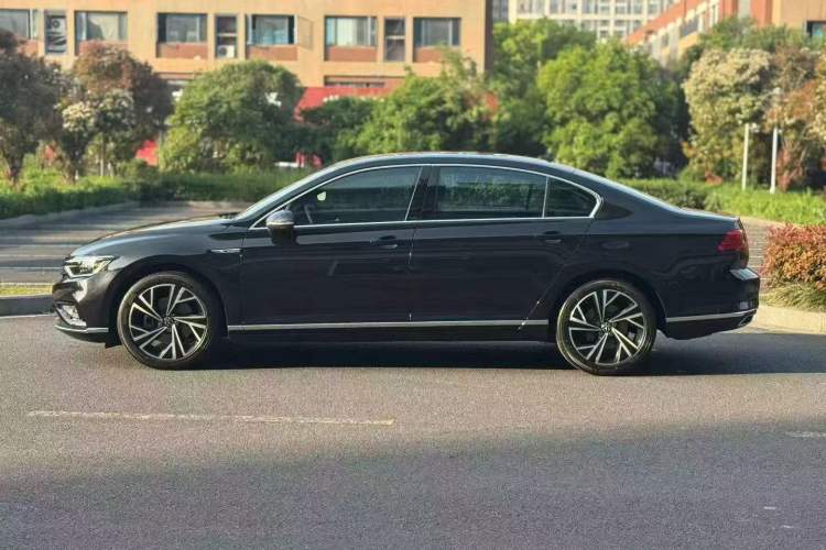 Used Volkswagen Magotan 2020 330TSI DSG Luxury Edition Exterior 8