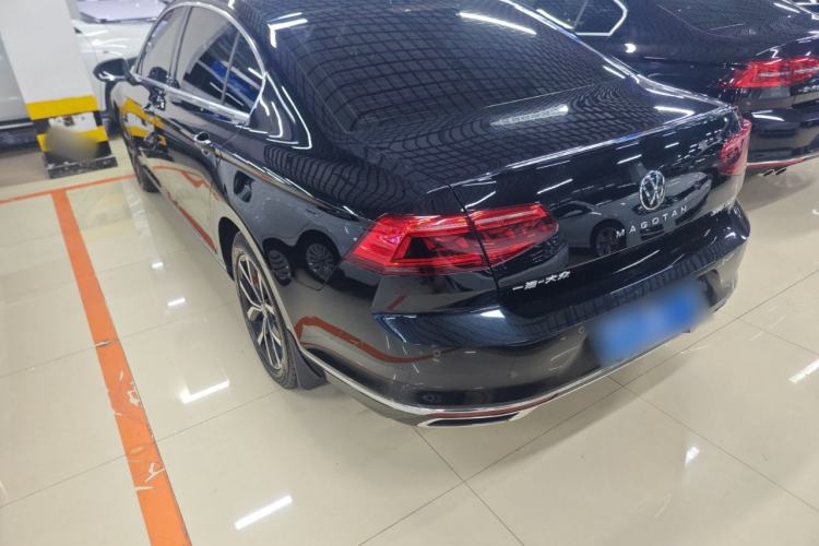 Used Volkswagen Magotan 2020 330TSI DSG Leading Model Exterior 8