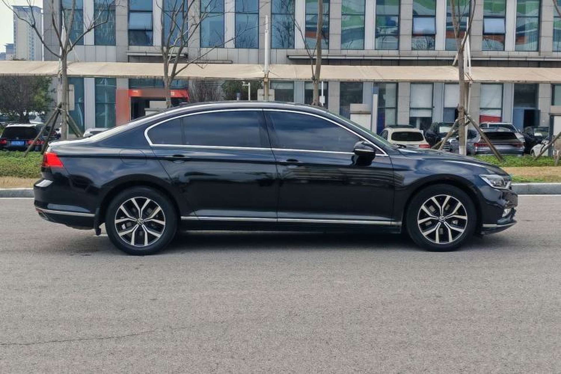 Used Volkswagen Magotan 2020 330TSI DSG Leading Model Exterior 8