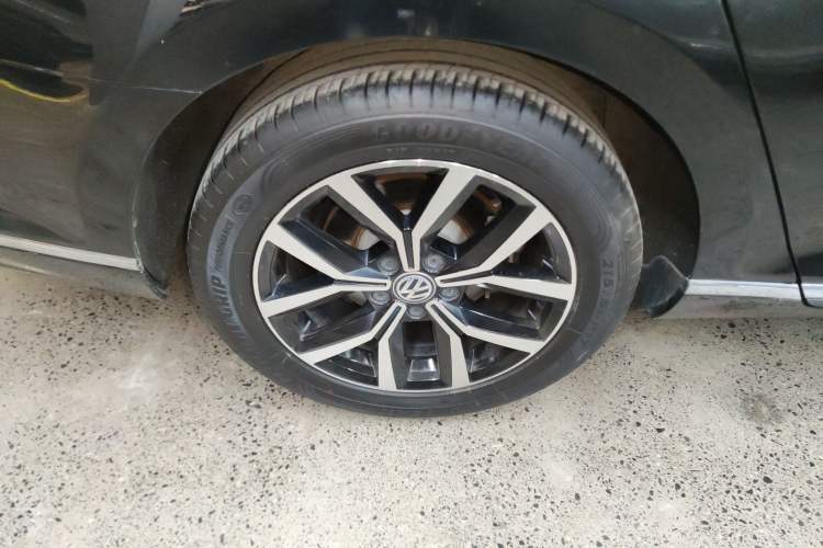 Used Volkswagen Magotan 2020 280TSI DSG Comfort Edition Exterior 8