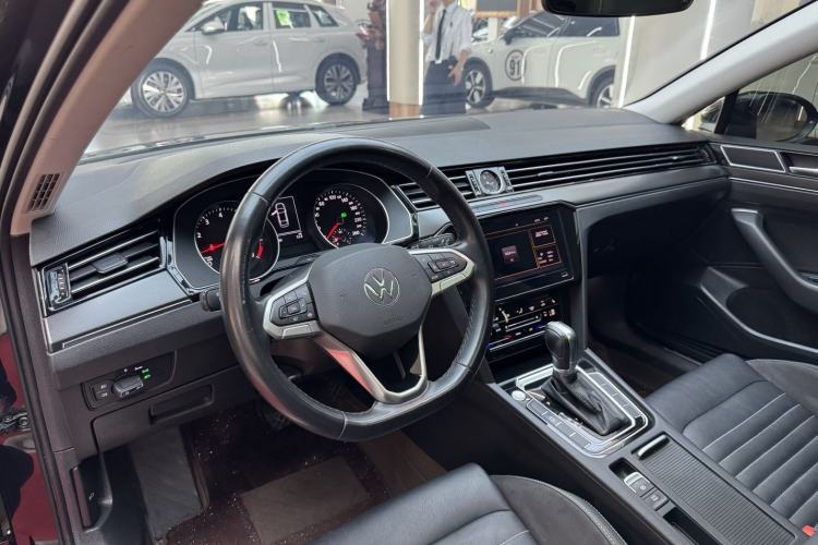 Used Volkswagen Magotan 2020 330TSI DSG Leading Model Exterior 9