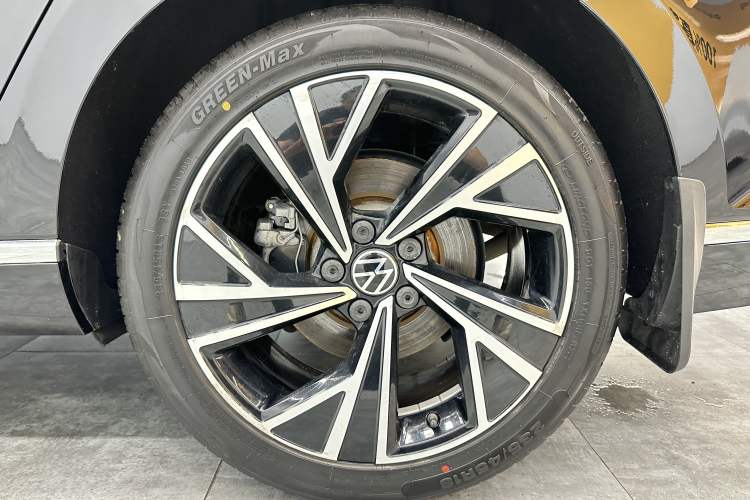 Used Volkswagen Magotan 2020 330TSI DSG Luxury Edition Exterior 9