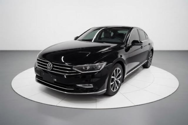 Ojetý Volkswagen Magotan 2020 330TSI DSG Leading Model