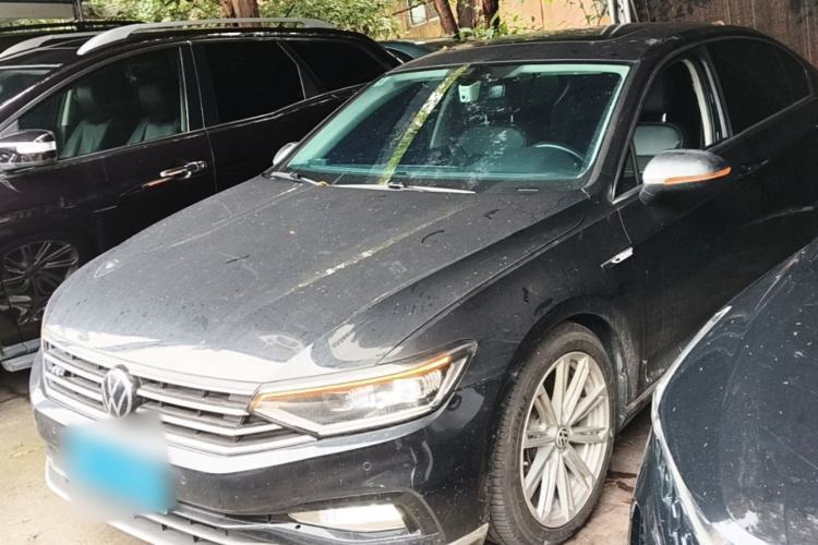 Used Volkswagen Magotan 2020 330TSI DSG Luxury Edition Guazi used car, China used car export, Used car for sale, Used cars, Cheapest cars for sale