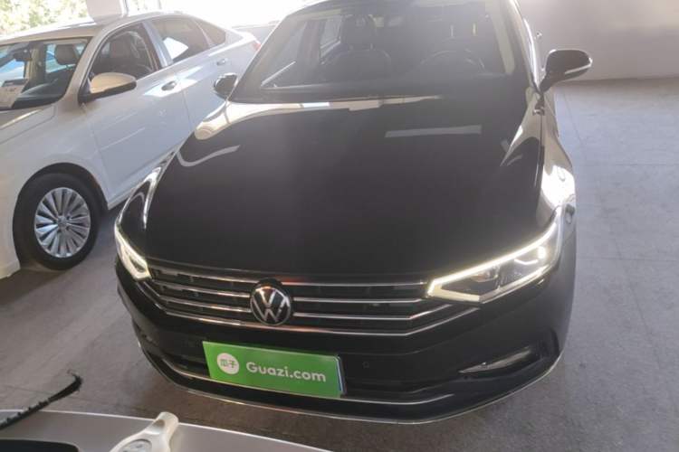 Used Volkswagen Magotan 2020 330TSI DSG Luxury Edition Front