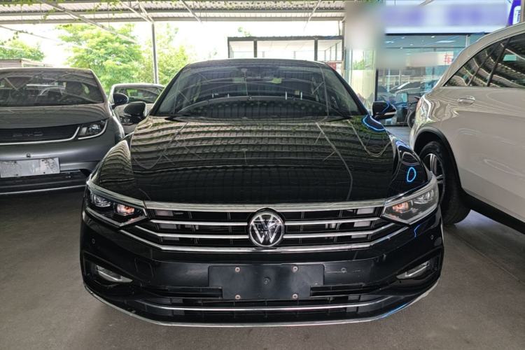 Used Volkswagen Magotan 2020 280TSI DSG Leading Edition Front