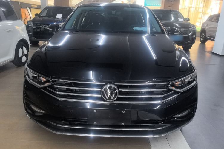 Used Volkswagen Magotan 2020 330TSI DSG Luxury Edition Front