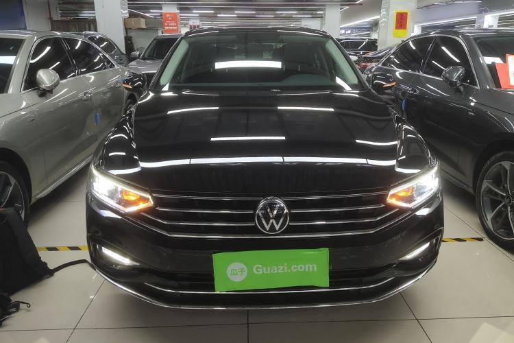 Used Volkswagen Magotan 2020 330TSI DSG Luxury Edition Front