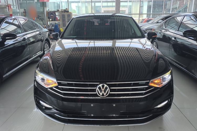 Used Volkswagen Magotan 2020 330TSI DSG Luxury Edition Front