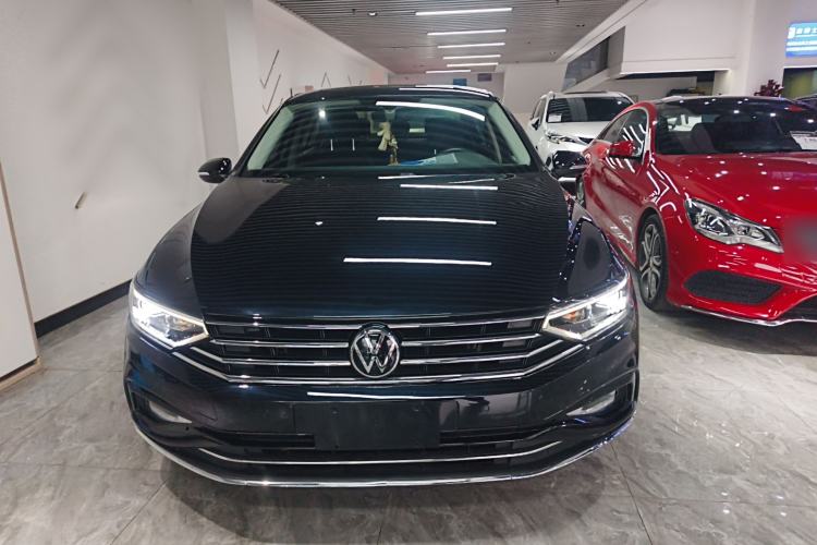 Used Volkswagen Magotan 2020 330TSI DSG Leading Model Front