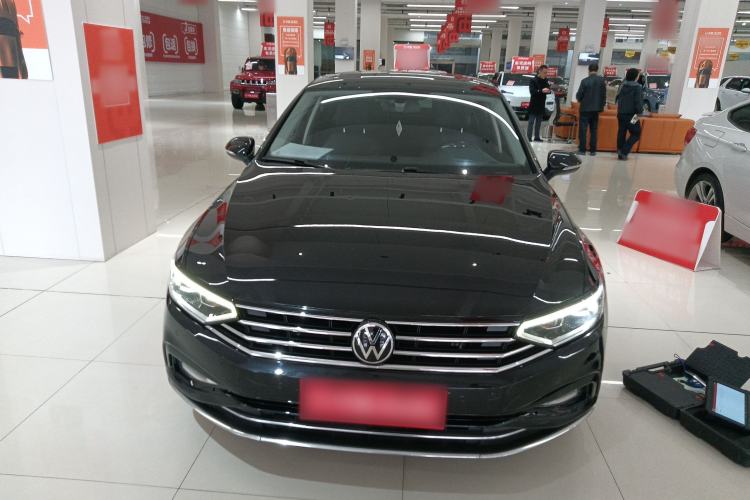 Used Volkswagen Magotan 2020 330TSI DSG Luxury Edition Front