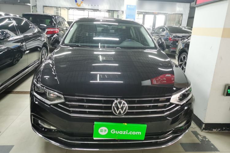 Used Volkswagen Magotan 2020 330TSI DSG Luxury Edition Front