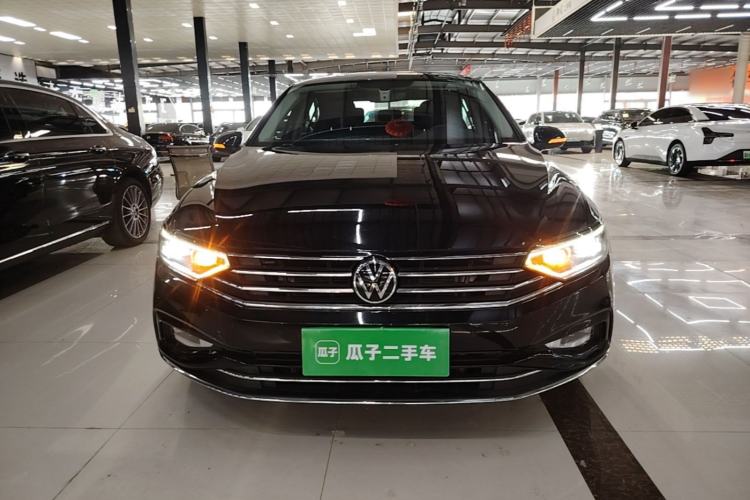 Used Volkswagen Magotan 2020 330TSI DSG Luxury Edition Front