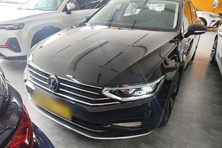 Used Volkswagen Magotan 2020 330TSI DSG Luxury Edition Front
