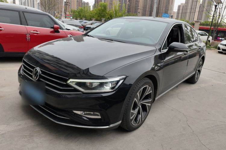 Used Volkswagen Magotan 2020 330TSI DSG Luxury Edition Front Left 45 Deg