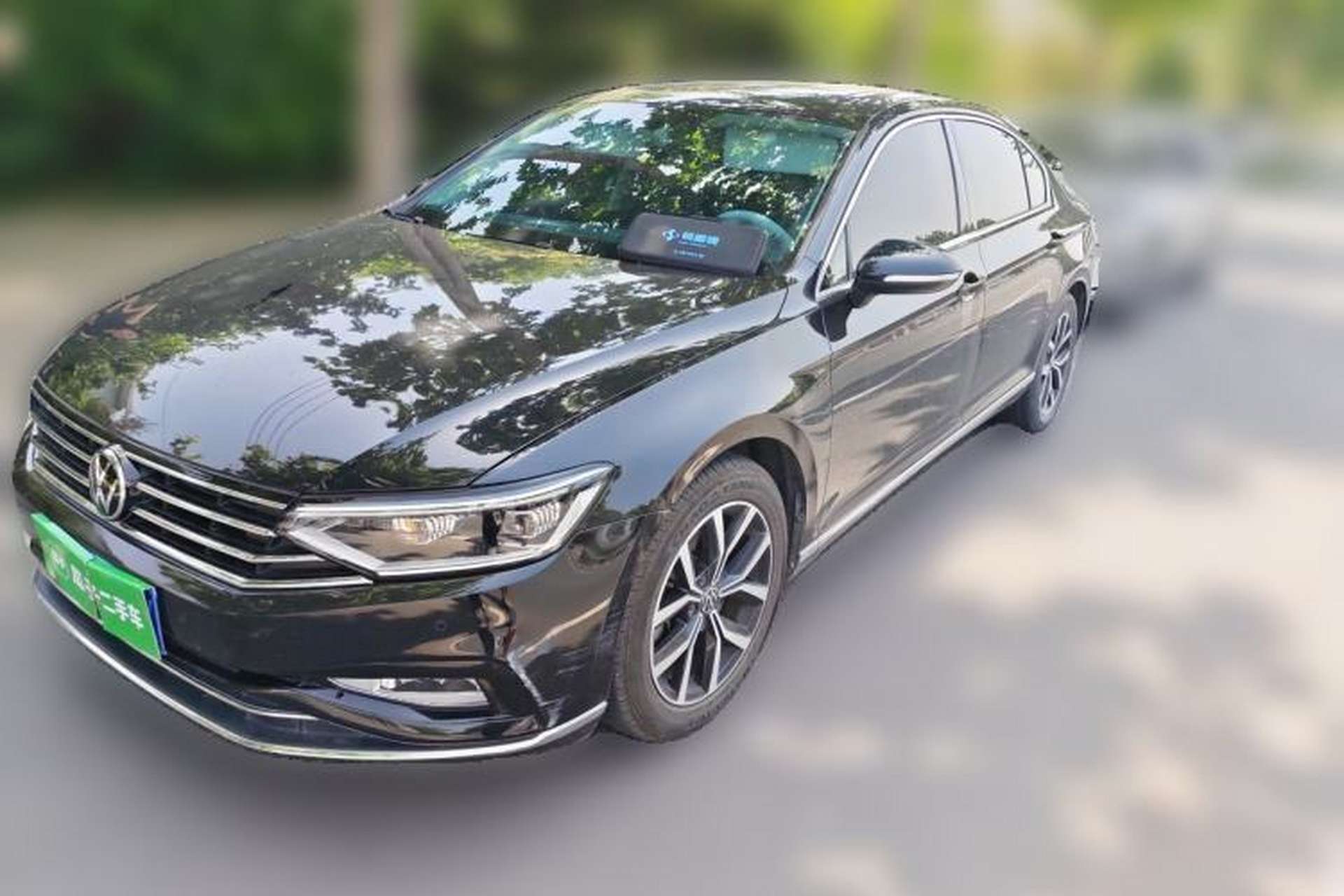 Used Volkswagen Magotan 2020 330TSI DSG Luxury Edition Front Left 45 Deg