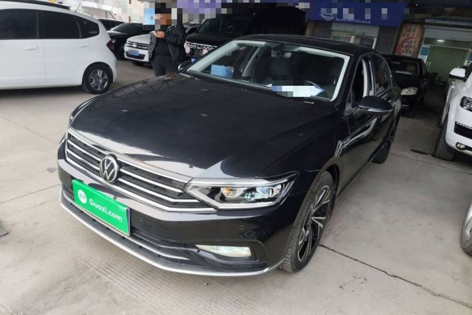 Used Volkswagen Magotan 2020 330TSI DSG Luxury Edition Front Left 45 Deg