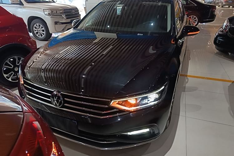 Used Volkswagen Magotan 2020 330TSI DSG Luxury Edition Front