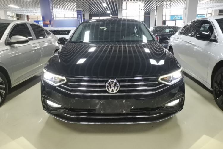 Used Volkswagen Magotan 2020 330TSI DSG Luxury Edition Front