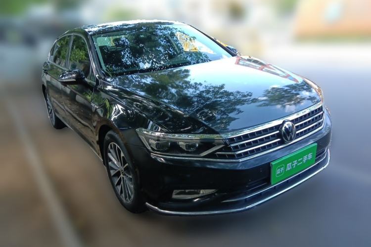 Used Volkswagen Magotan 2020 380TSI DSG Luxury Version Front Right 45 Deg