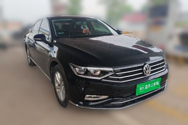 Used Volkswagen Magotan 2020 280TSI DSG Comfort Edition Front Right 45 Deg