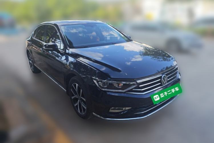 Used Volkswagen Magotan 2020 280TSI DSG Leading Edition Front Right 45 Deg