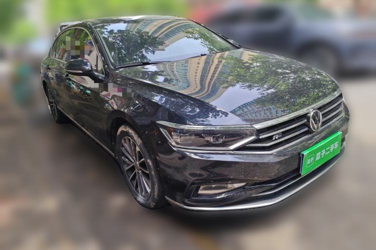 Used Volkswagen Magotan 2020 380TSI DSG Luxury Version Front Right 45 Deg