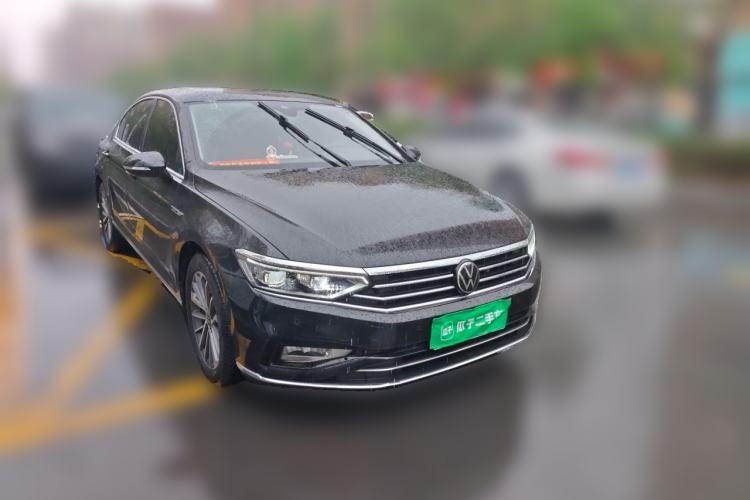 Used Volkswagen Magotan 2020 380TSI DSG Luxury Version Front Right 45 Deg