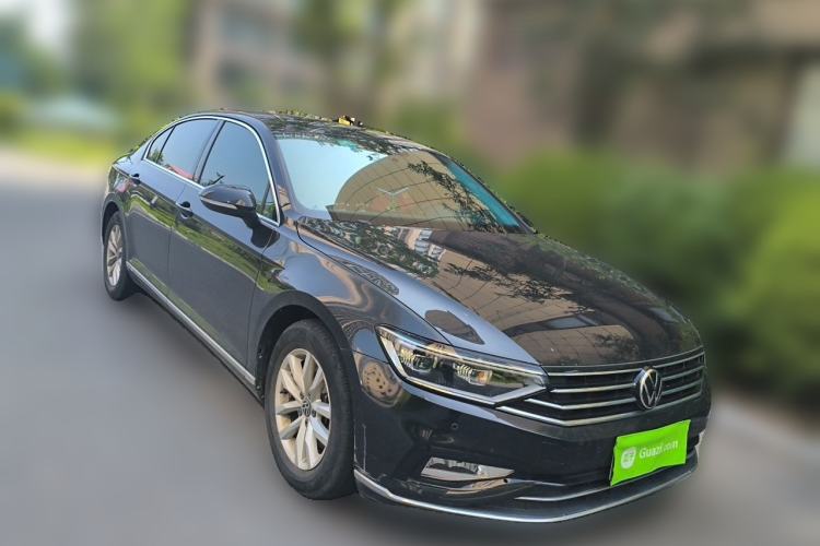 Used Volkswagen Magotan 2020 280TSI DSG Comfort Edition Front Right 45 Deg