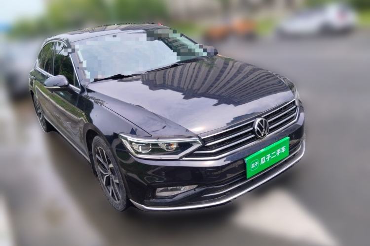 Used Volkswagen Magotan 2020 330TSI DSG Leading Model Front Right 45 Deg